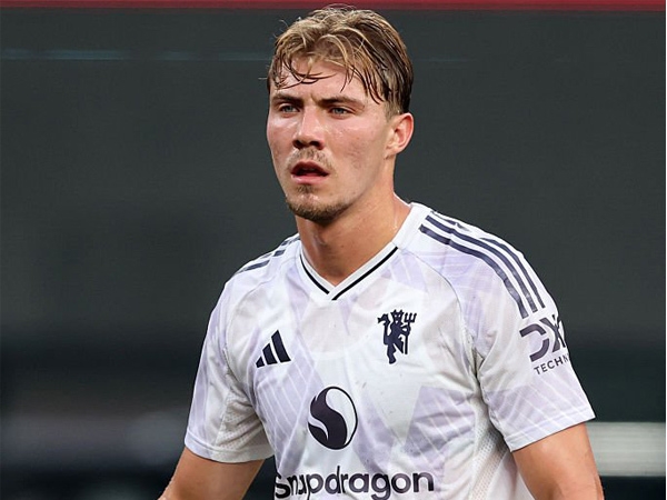 Newcastle United Masuk dalam Perburuan Rasmus Hojlund